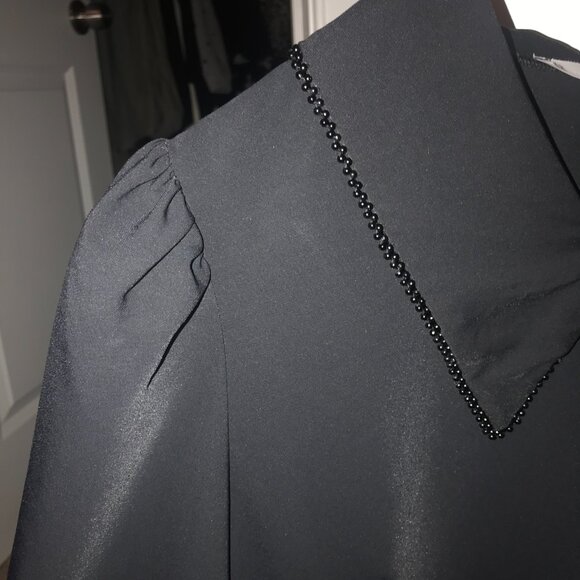 Black elegant top - Picture 7 of 7